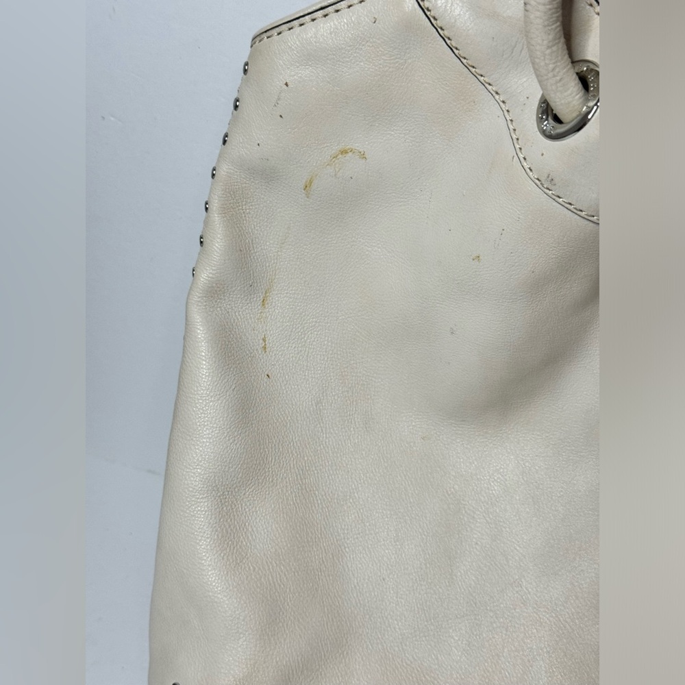 Michael Kors Astor Large Vanilla Leather Tote Bag - Picture 4 of 15